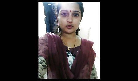 बेबी सामन्था हेस एक फुल सेक्सी मूवी एचडी पूल टेबल पर एक आदमी देता है