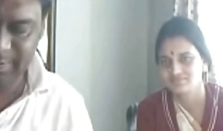 मिल्फ़ ने एक युवा जोड़े हिंदी सेक्सी फुल मूवी एचडी में को पकड़ा