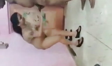 श्यामला फुल सेक्सी फिल्में ने शॉवर में पेशाब किया