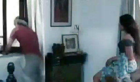 लचीली चूत के लिए कोमल मालिश हिंदी में फुल सेक्सी फिल्म