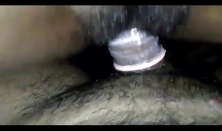 सुंदर महिला अपने भविष्य के दामाद के लिए एक फुल सेक्सी फिल्म वीडियो में सदस्य बन जाती है