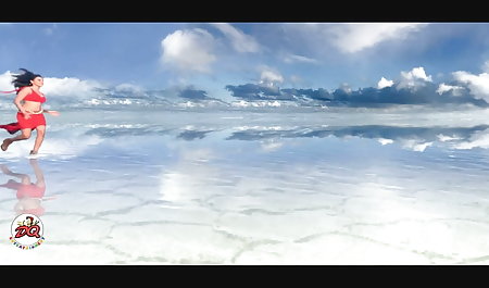 छात्रावास सेक्सी फुल मूवी हिंदी में में कैद