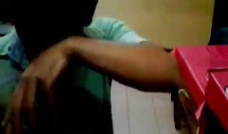 एनी सेक्सी हिंदी फुल मूवी खुद को खुश करती है