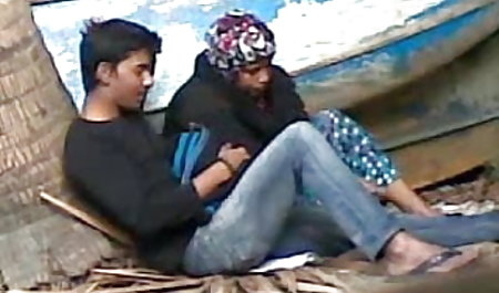बेडरूम में एशियाई फुल मूवी सेक्सी वीडियो में तिकड़ी