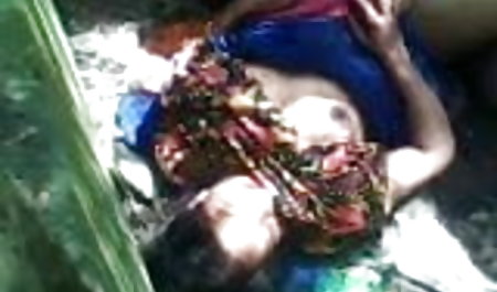 एक फूहड़ श्यामला के साथ तिकड़ी सेक्सी मूवी पिक्चर फुल एचडी
