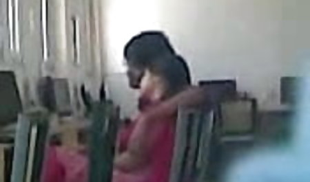 युवा होली गर्ल एक सेक्सी पिक्चर मूवी फुल एचडी आदमी को संतुष्ट करती है