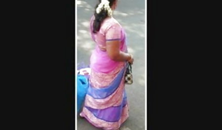 Blowjob प्रेमी प्रेमिका सेक्सी वीडियो मूवी फुल बाहर सड़क पर गड़बड़