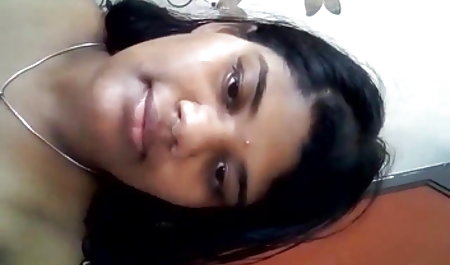 मोटे लिंग के बाद, लोग लड़कियों में से एक बॉलीवुड की फुल सेक्सी मूवी को मुंह में डाल लेते हैं