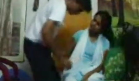 दो छात्र एक कंपनी के लिए हस्तमैथुन करते सेक्सी फुल मूवी हिंदी में हैं
